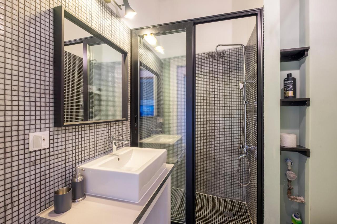 Bluewaveplace - Stylish 2 Bedroom Home In Center Of София Екстериор снимка