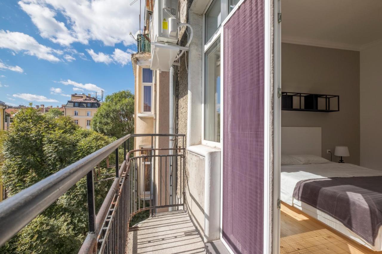 Bluewaveplace - Stylish 2 Bedroom Home In Center Of София Екстериор снимка